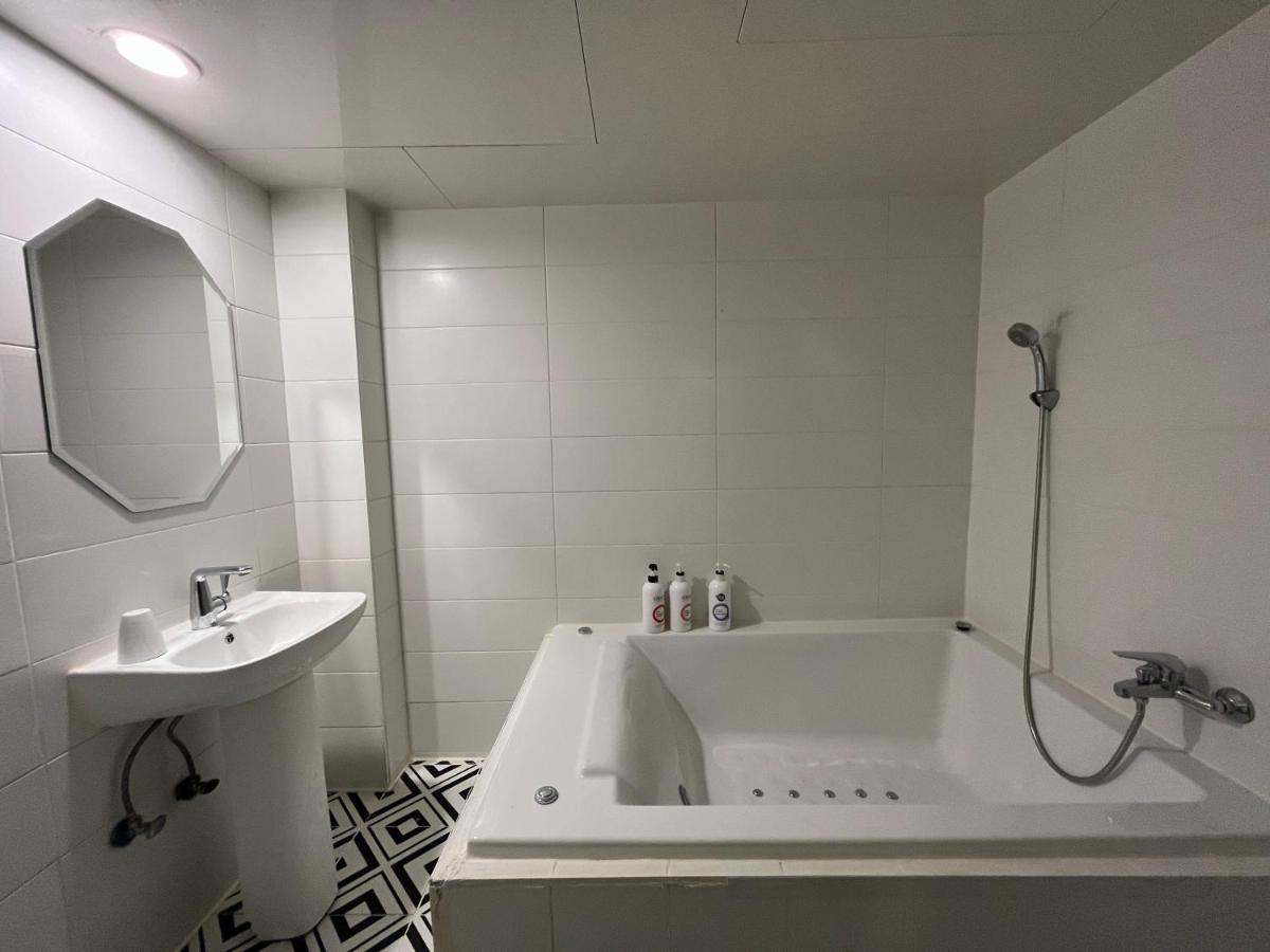 Hotel Yaja Hwajeong Station 高阳市 外观 照片